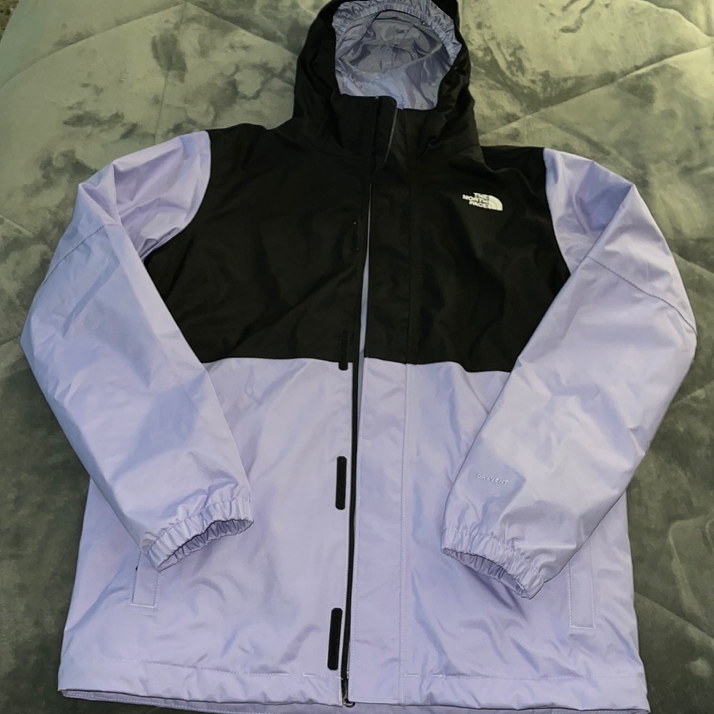 NorthFace jacket, extra-large, pristine condition with tags never worn lilac